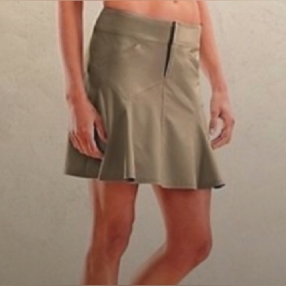 Athleta Olive Green Hiking Travel Skirt | 14